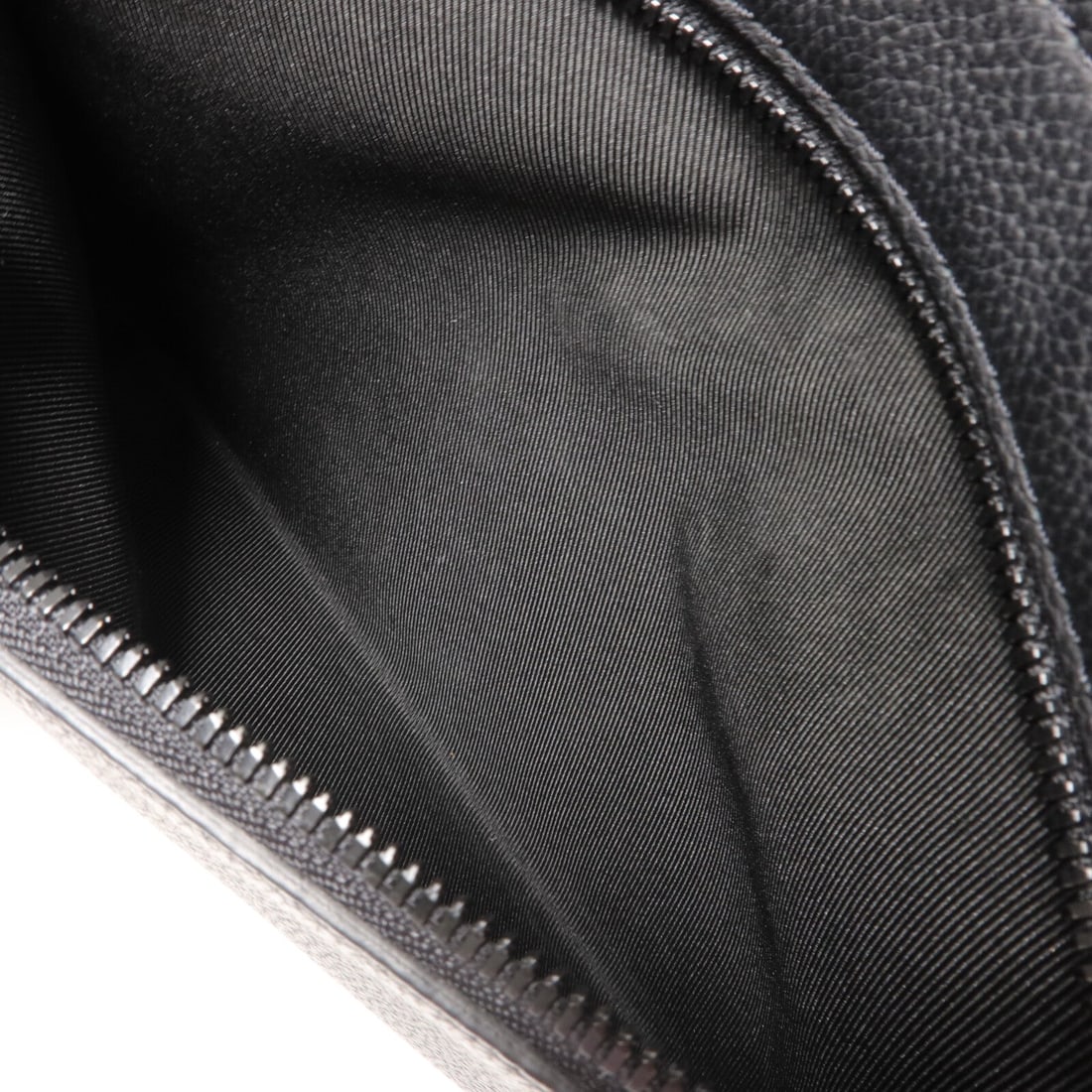 LV Takeoff Messenger Black - 16