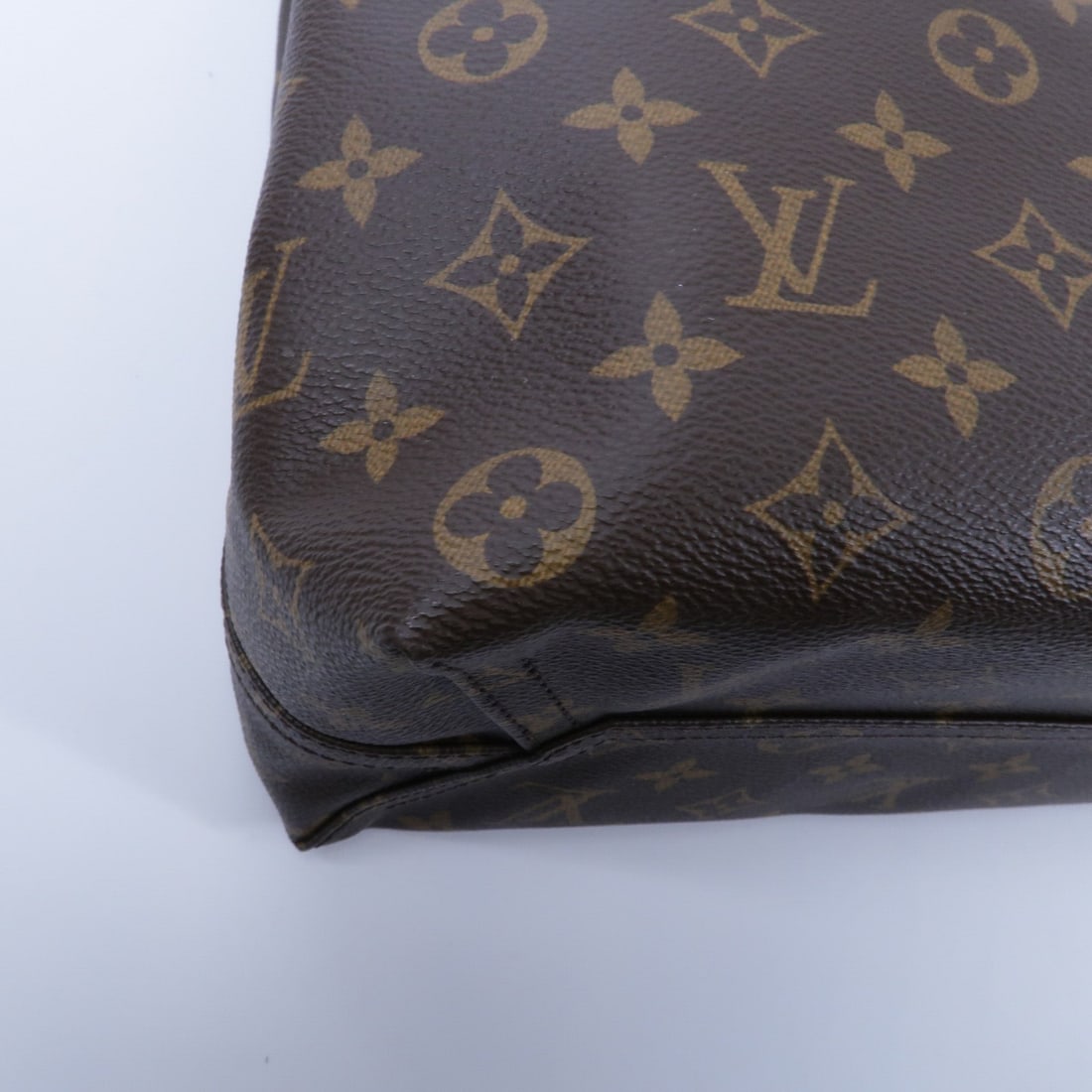 LV Atlantis GM Monogram Shoulder Bag - 11