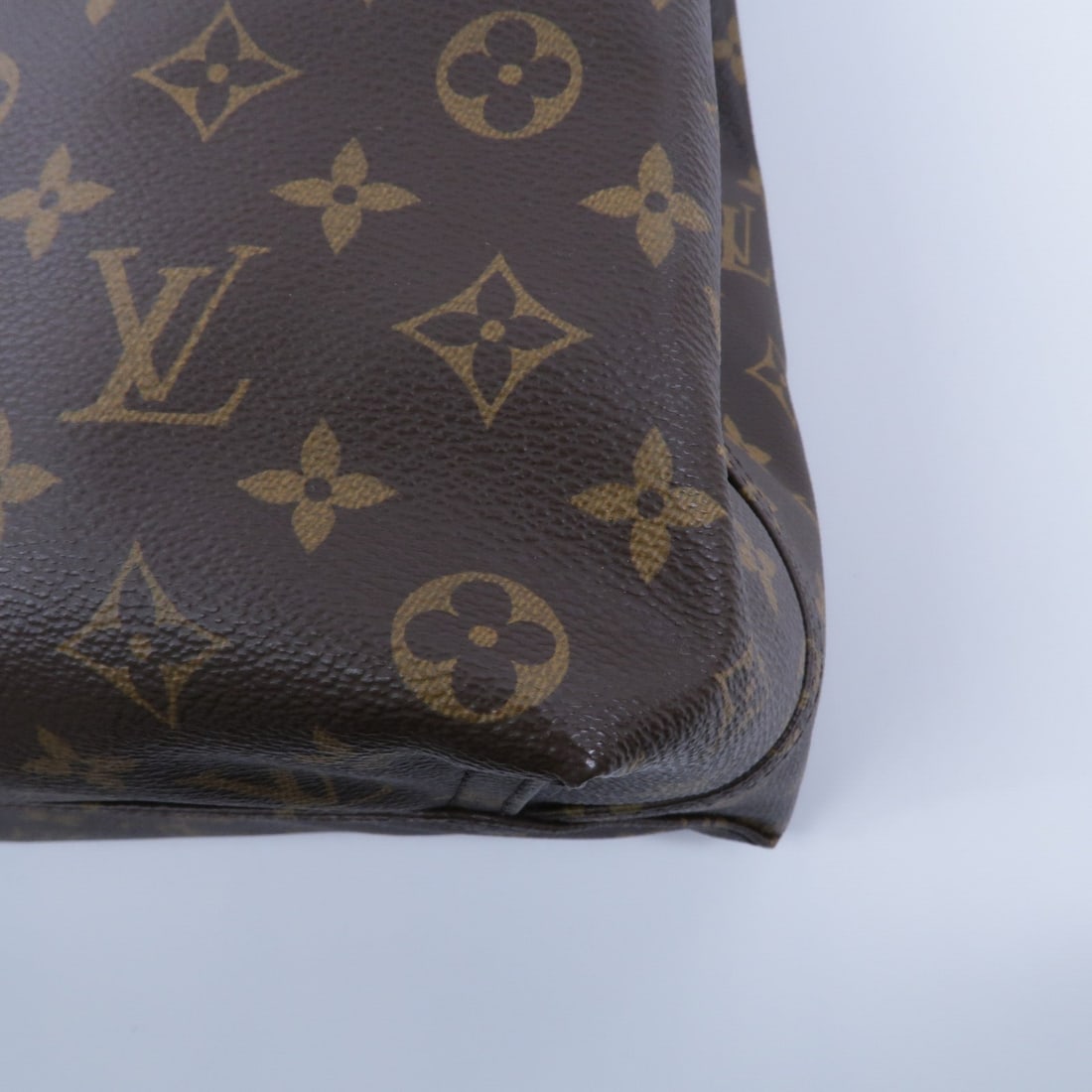 LV Atlantis GM Monogram Shoulder Bag - 12