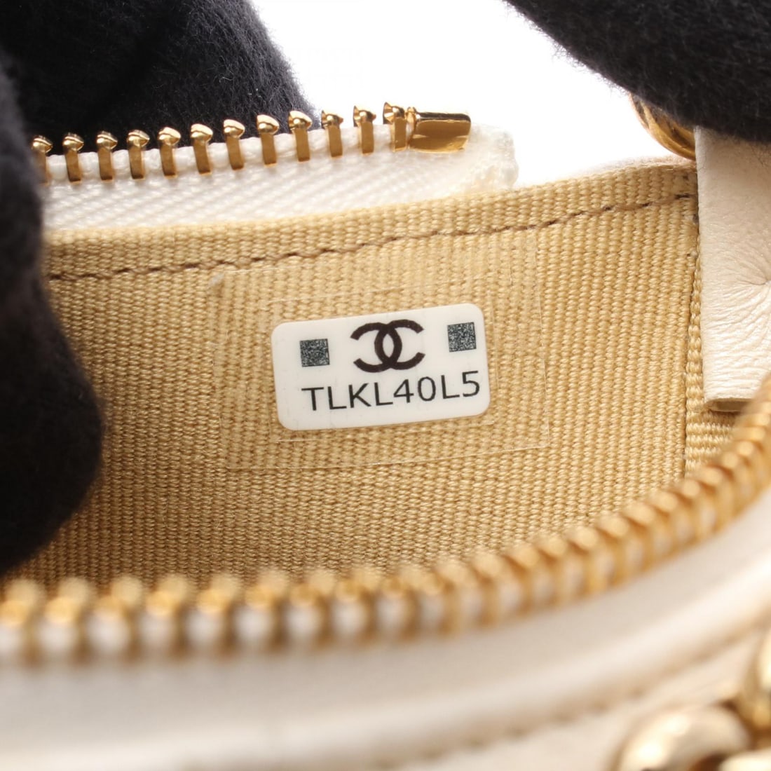 Chanel Small Chain Bag White - 5