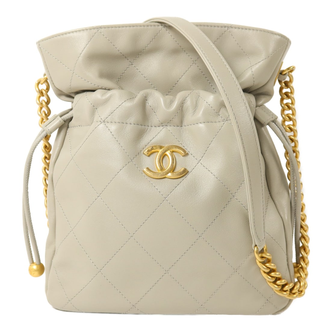 Chanel Chain Shoulder Bag Grey: Authentic and authenticated Chanel chain shoulder bag in gray lambskin. Product no. HL88H0E8. Approx. 20W x 24.5H x 6D cm with 97 cm shoulder. Includes storage bags and hologram sticker.