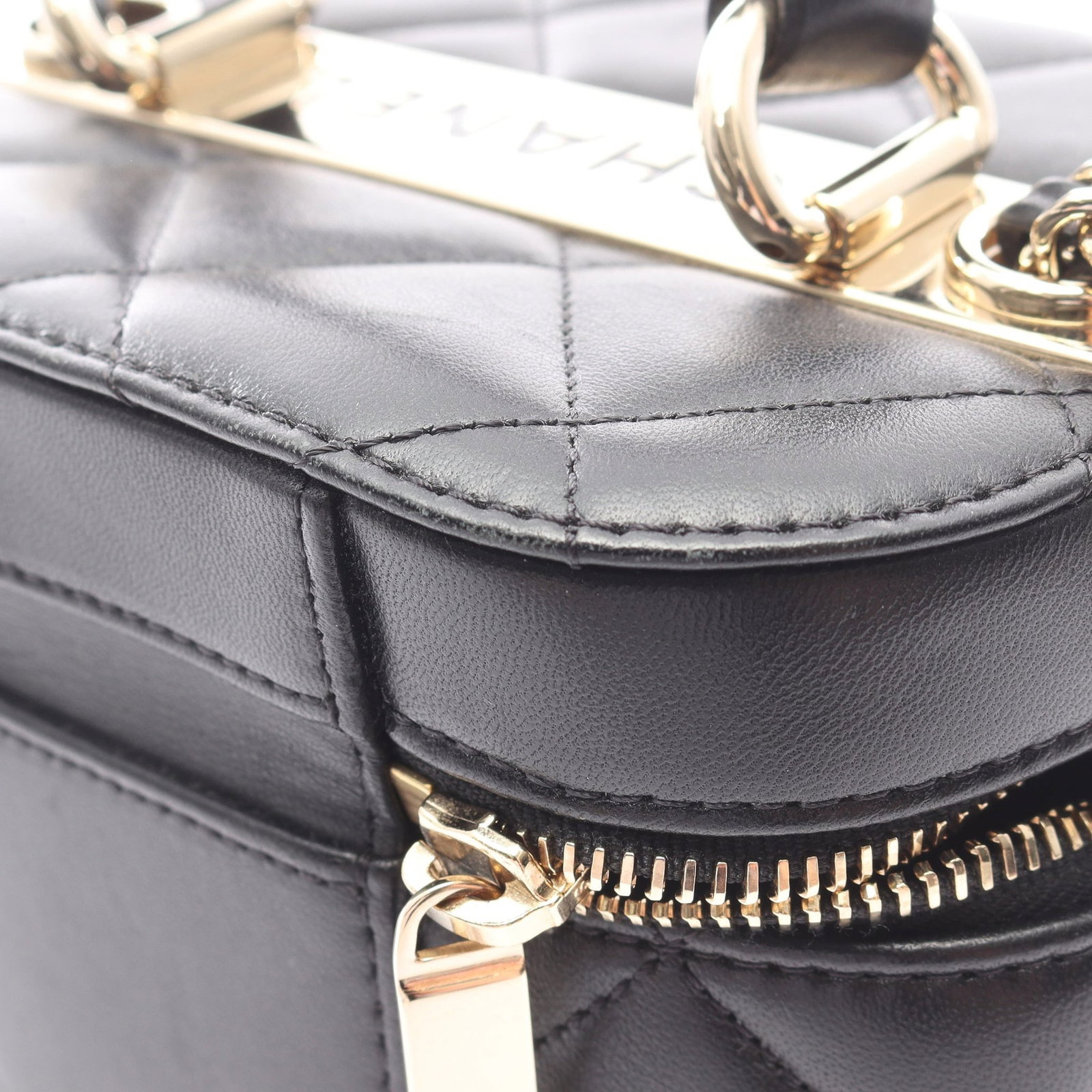 Chanel Trendy CC Vanity Black - 9