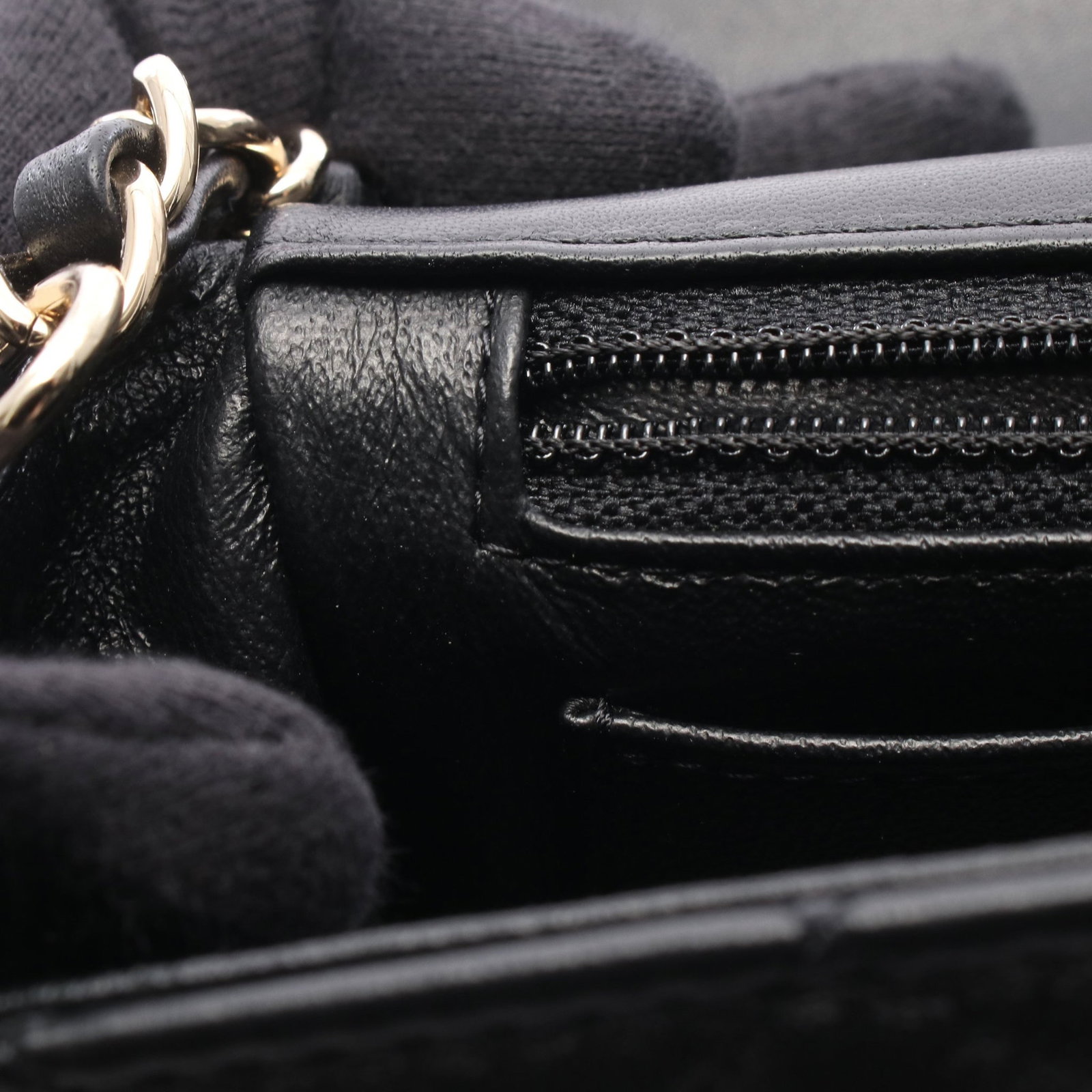 Chanel Mini Matelasse 20 Black - 7