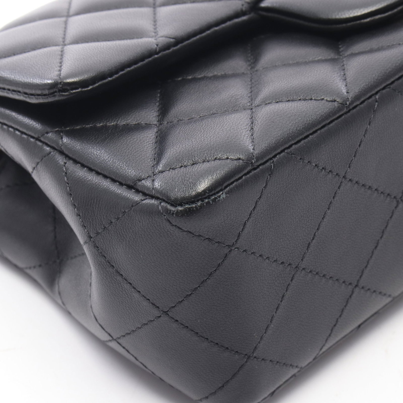 Chanel Mini Matelasse 20 Black - 8