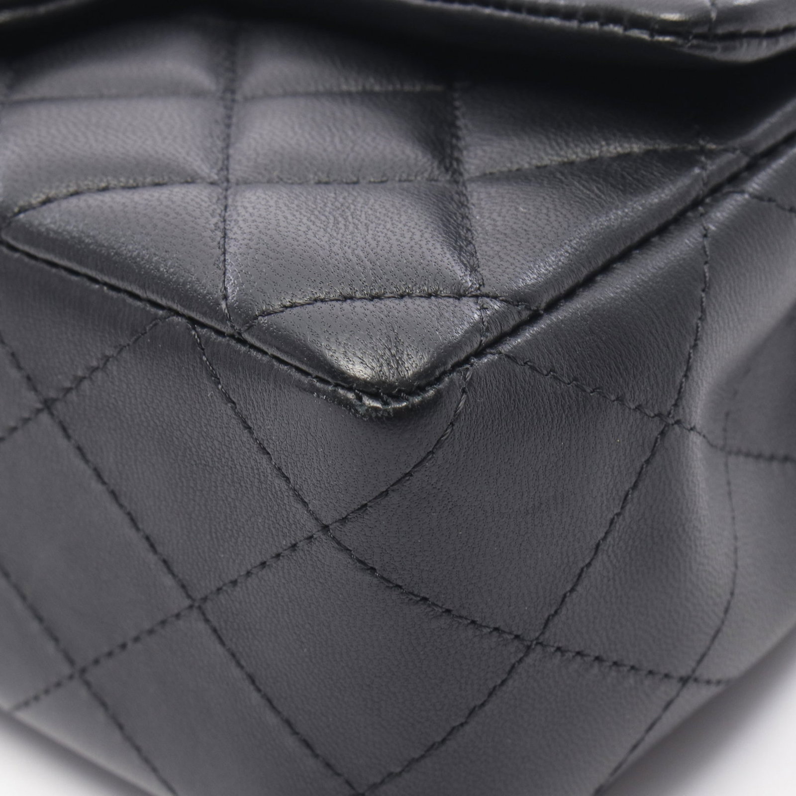Chanel Mini Matelasse 20 Black - 9