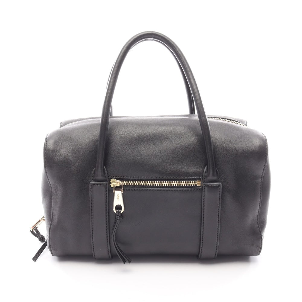 Chloe Madeleine Mini Boston Black: Chloe Madeleine Handbag Mini Boston Bag. Color: Black. Material: Leather. Size: 29 X 17 X 15 Cm. Handle: 47 Cm.