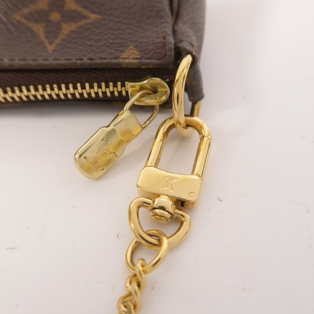 Louis Vuitton Mini Pochette Monogram - 13