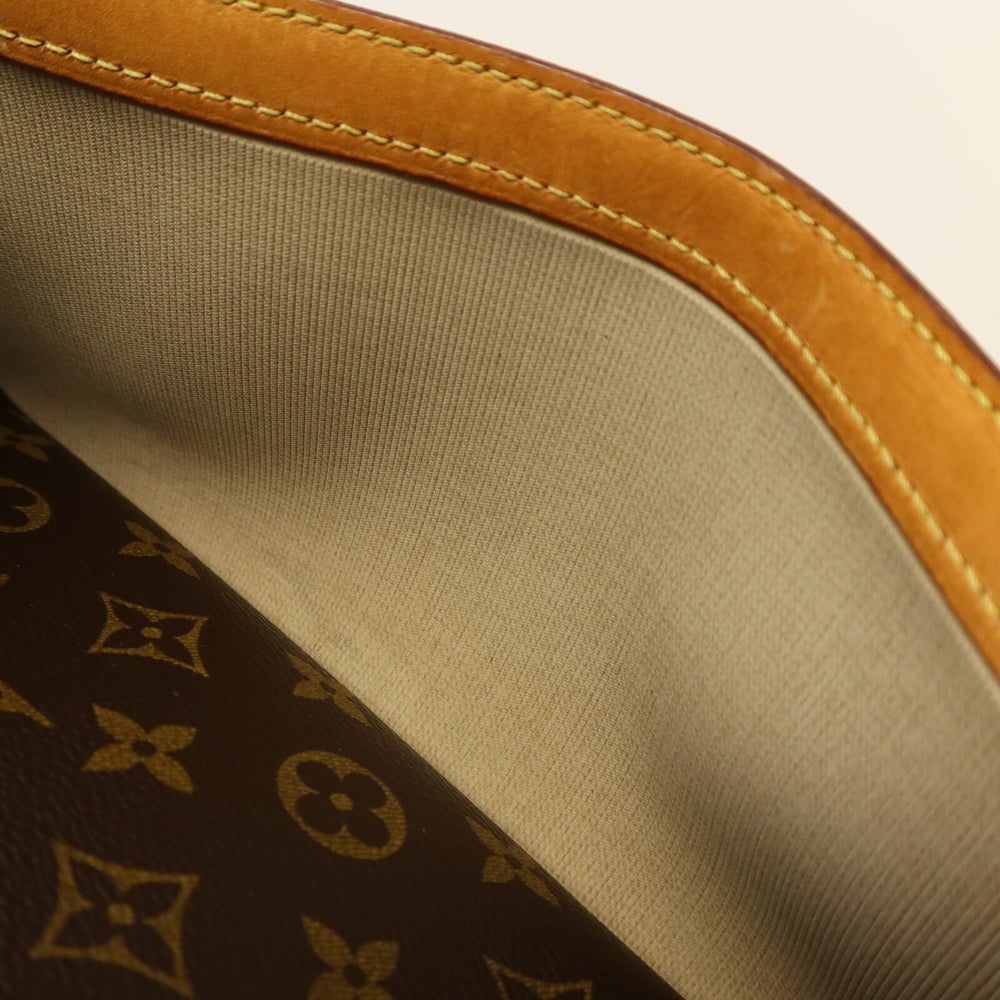 Louis Vuitton Reporter PM Monogram - 18