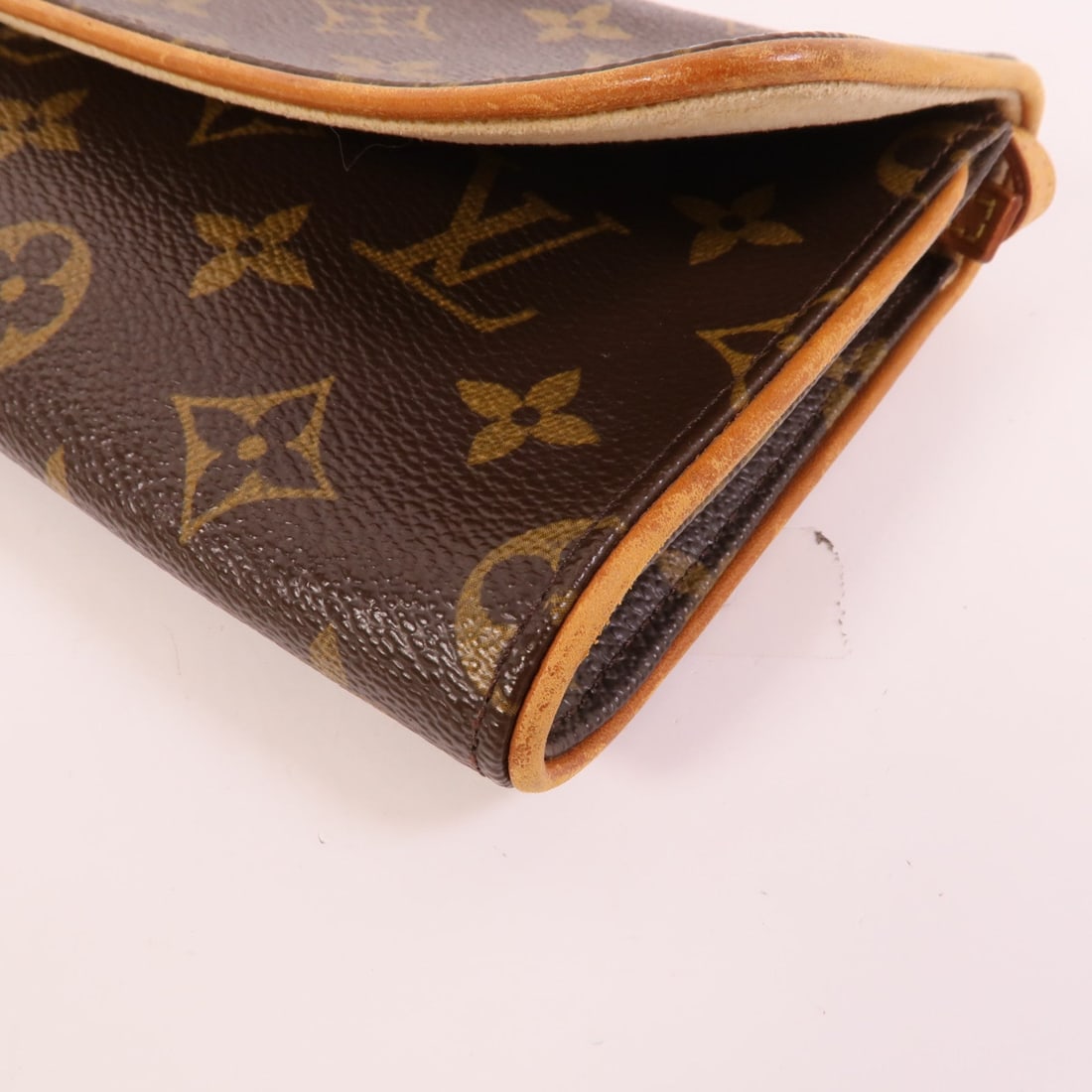 Louis Vuitton Twin GM Monogram - 10