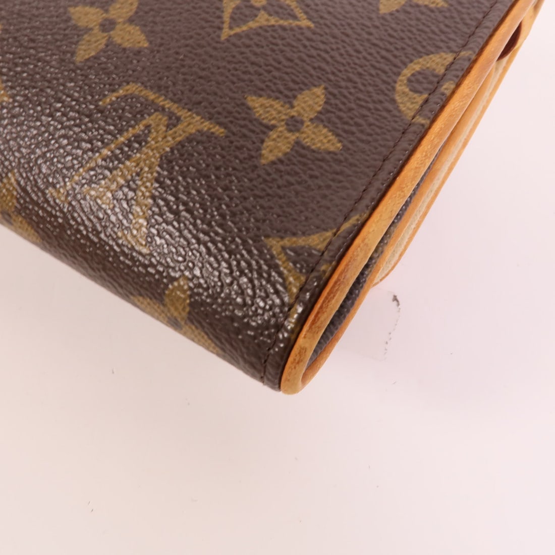 Louis Vuitton Twin GM Monogram - 12