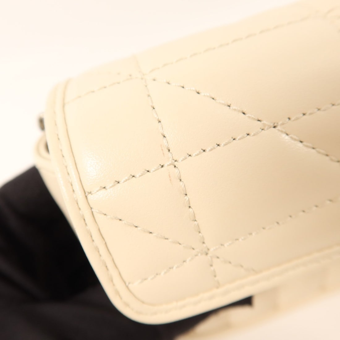 Gucci Marmont Super Mini White - 17