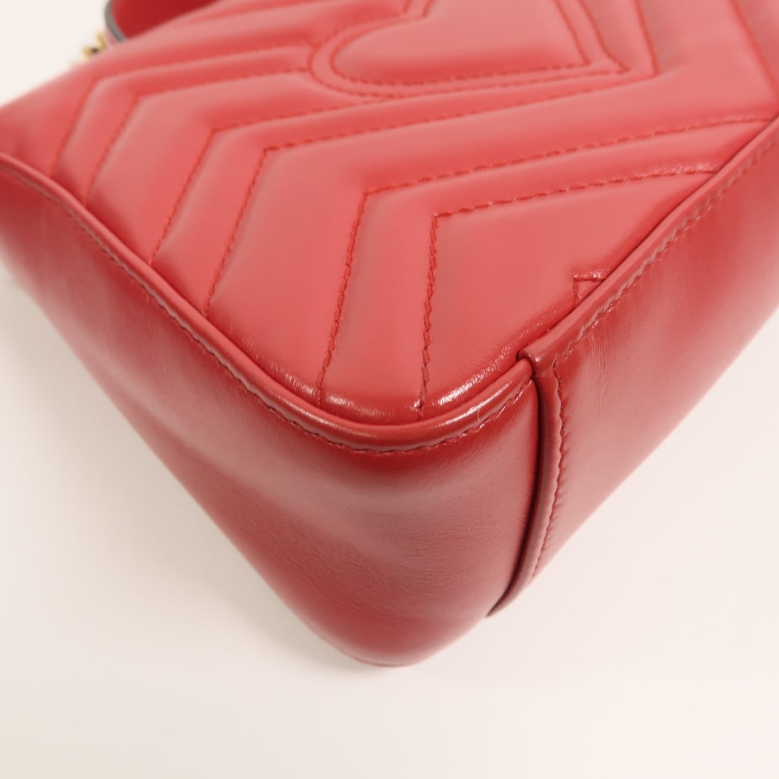 Gucci Marmont 2 Way Red - 14