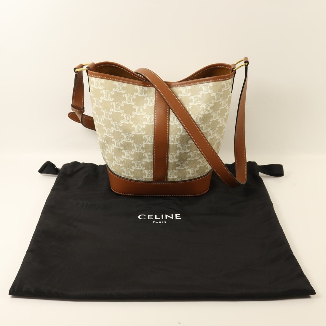 Celine Triomphe Bucket Beige - 10