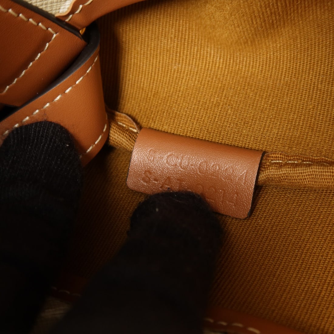 Celine Triomphe Bucket Beige - 8