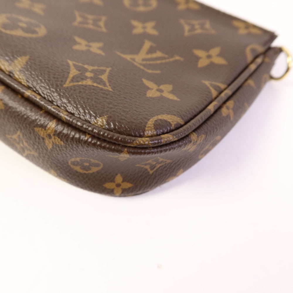 Louis Vuitton Multi Pochette Accessoires - 19