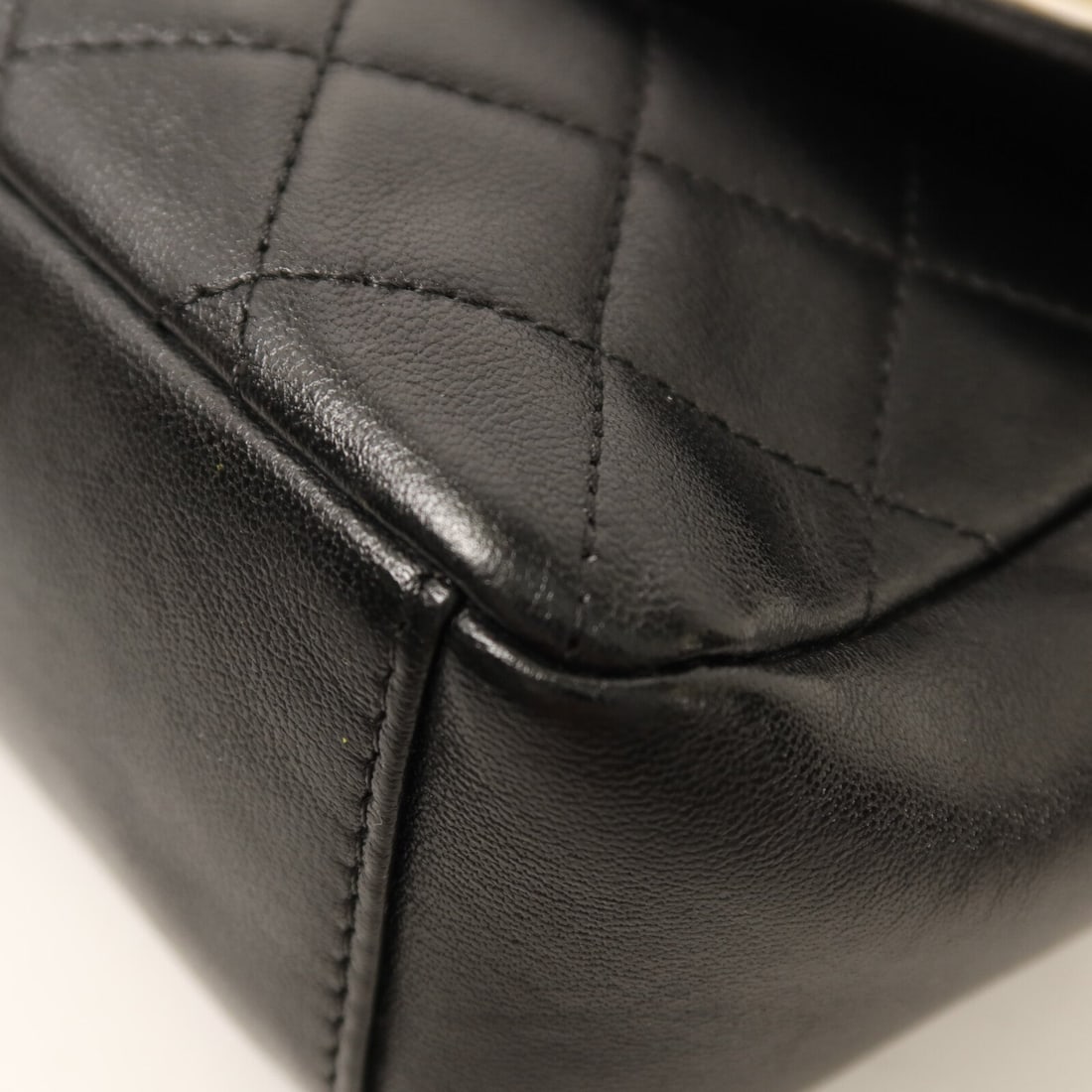 Chanel Chain Shoulder Bag Black - 11