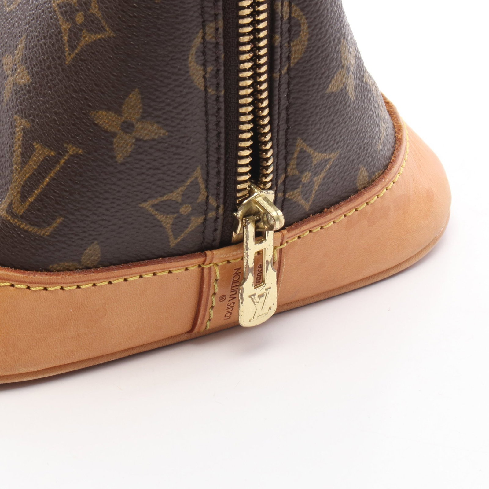 LV Alma PM Monogram Handbag Brown - 10