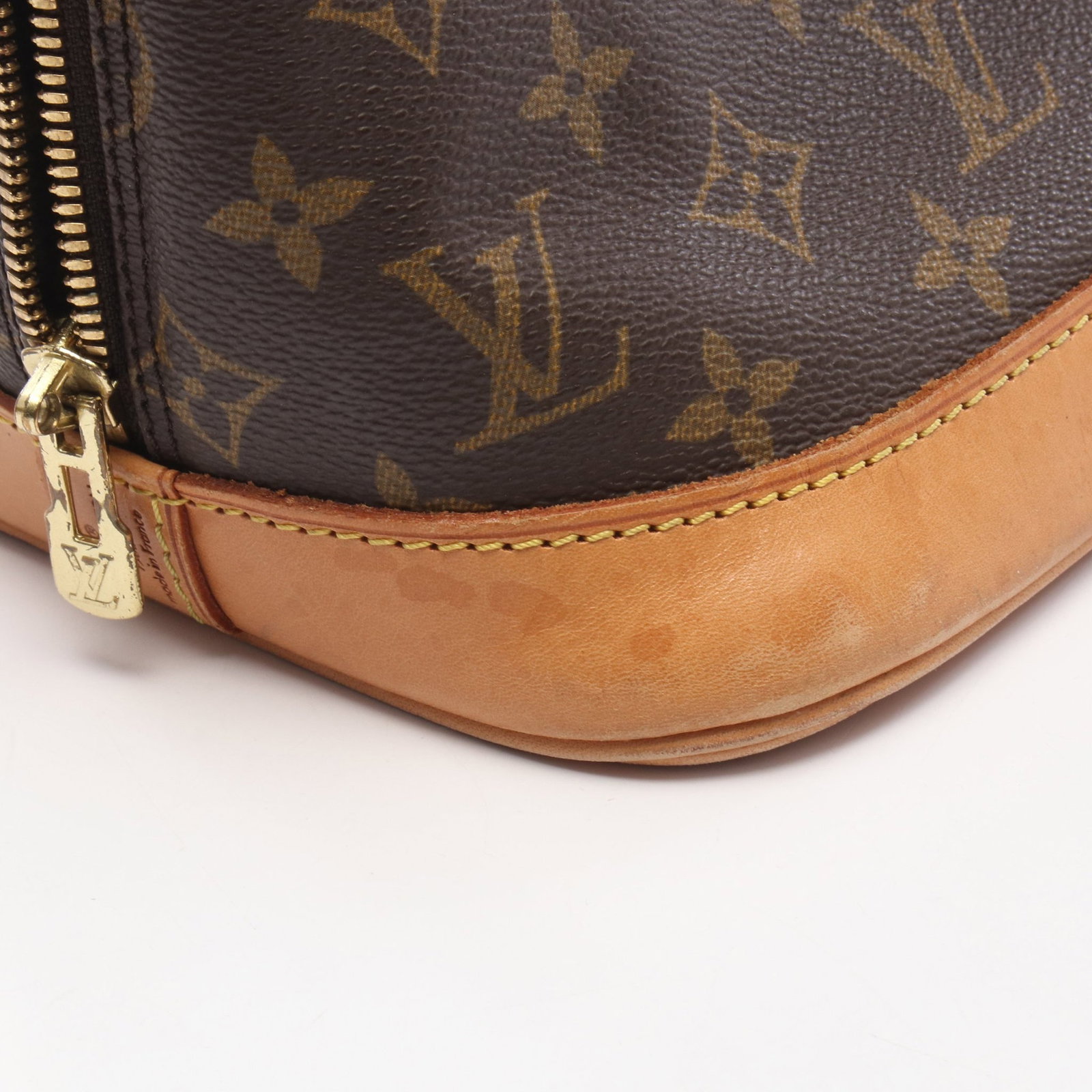 LV Alma PM Monogram Handbag Brown - 11