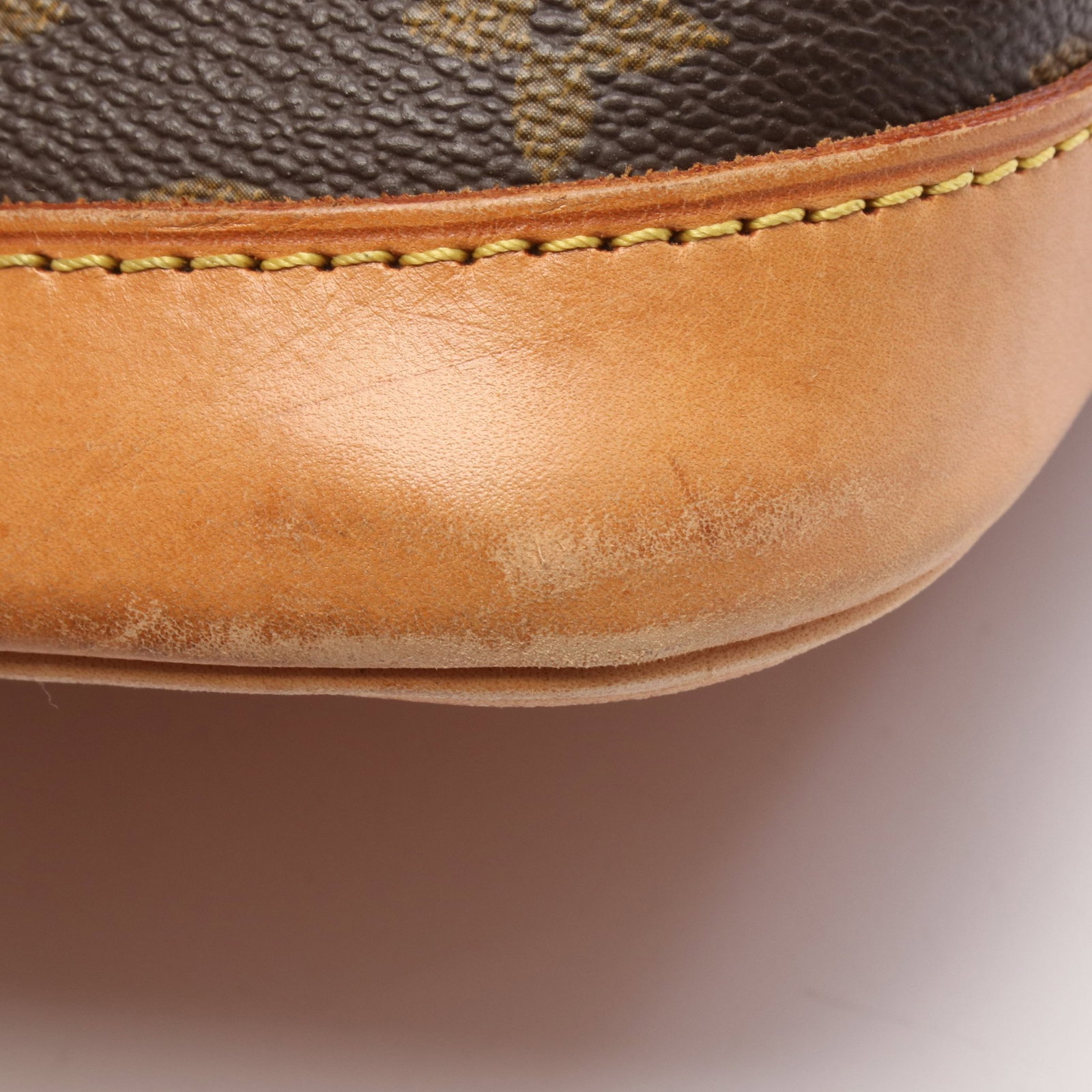 LV Alma PM Monogram Handbag Brown - 13