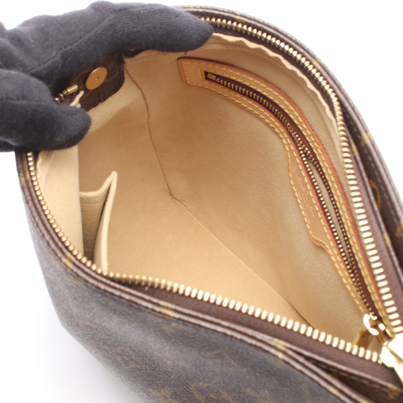 LV Looping MM Monogram Shoulder Bag - 3