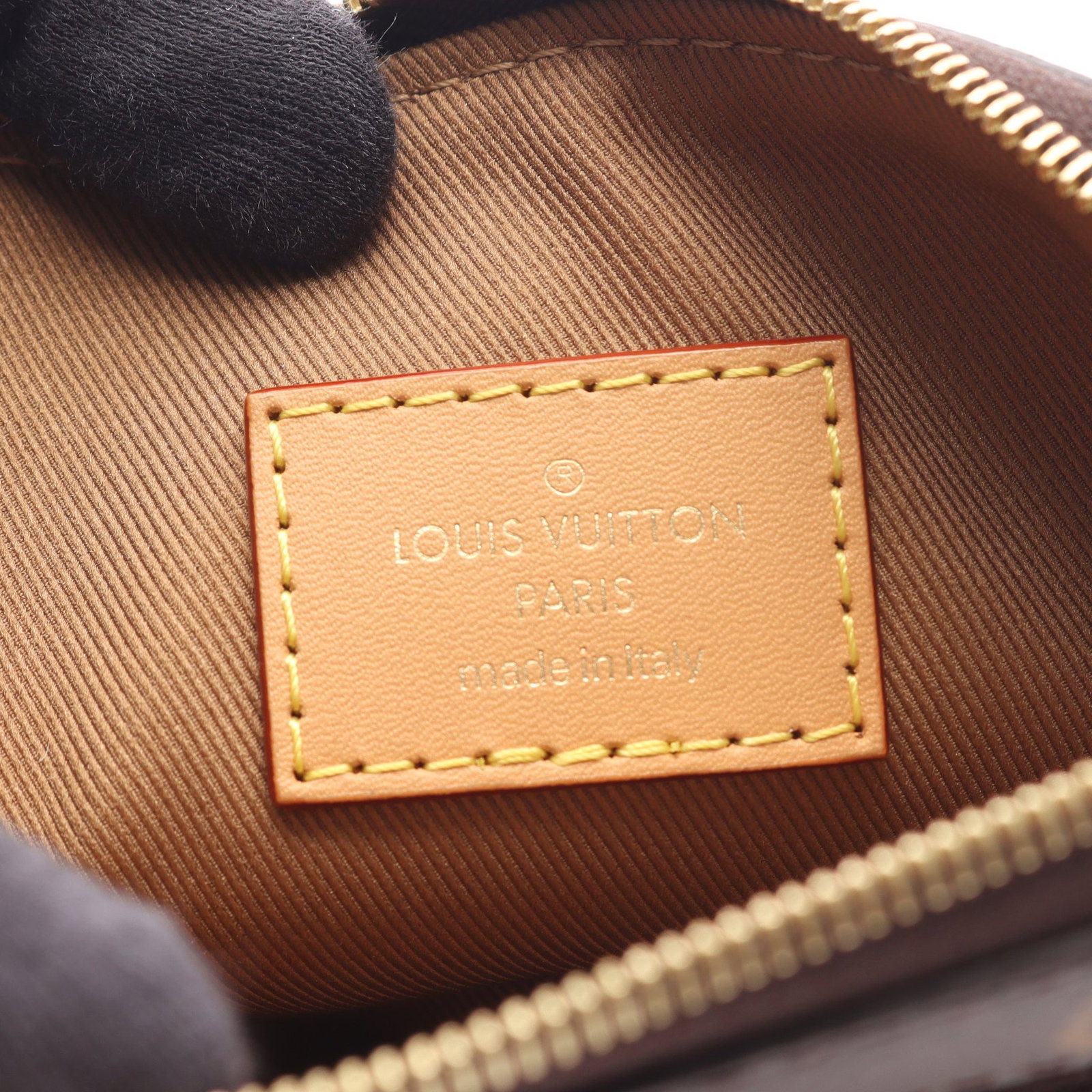 LV Utility Crossbody 2WAY Monogram - 4