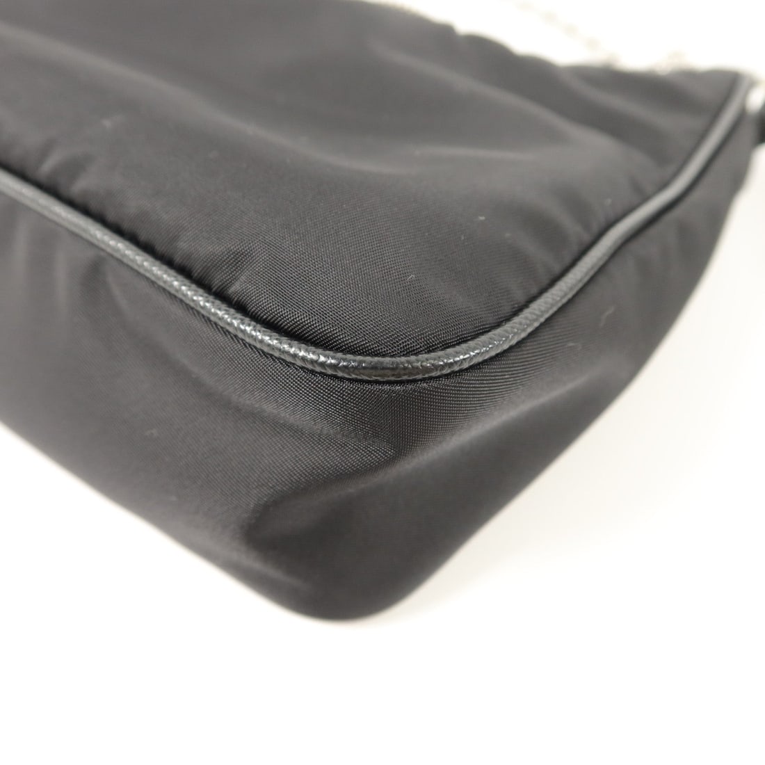 Prada Re-Edition 2005 Chain Bag - 16