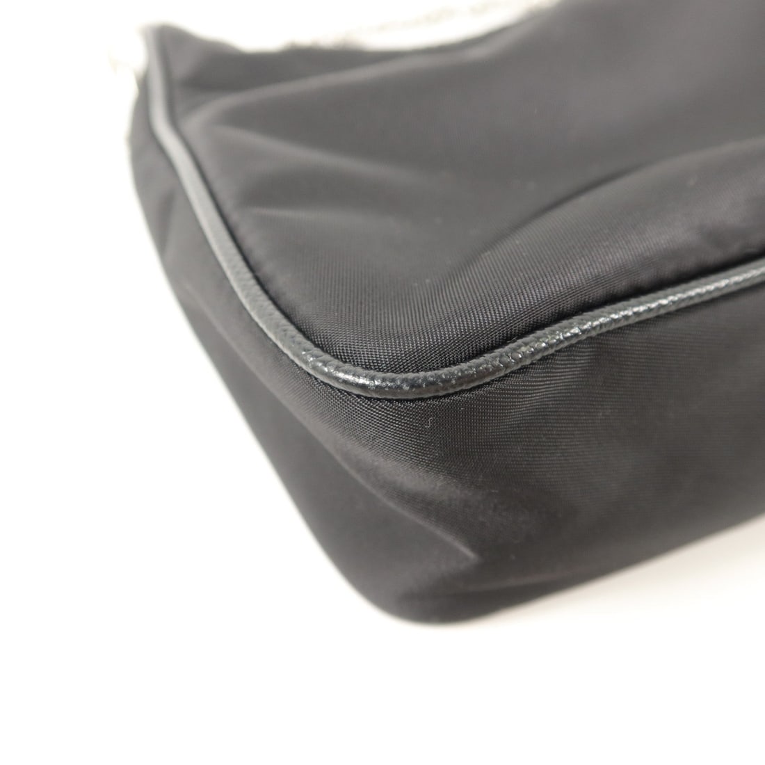 Prada Re-Edition 2005 Chain Bag - 17