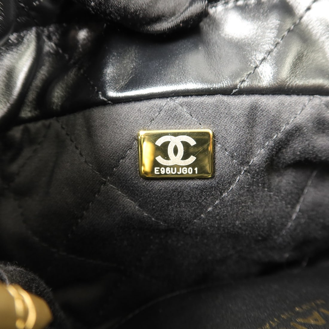 Chanel 22 Mini 2 Way Black - 7