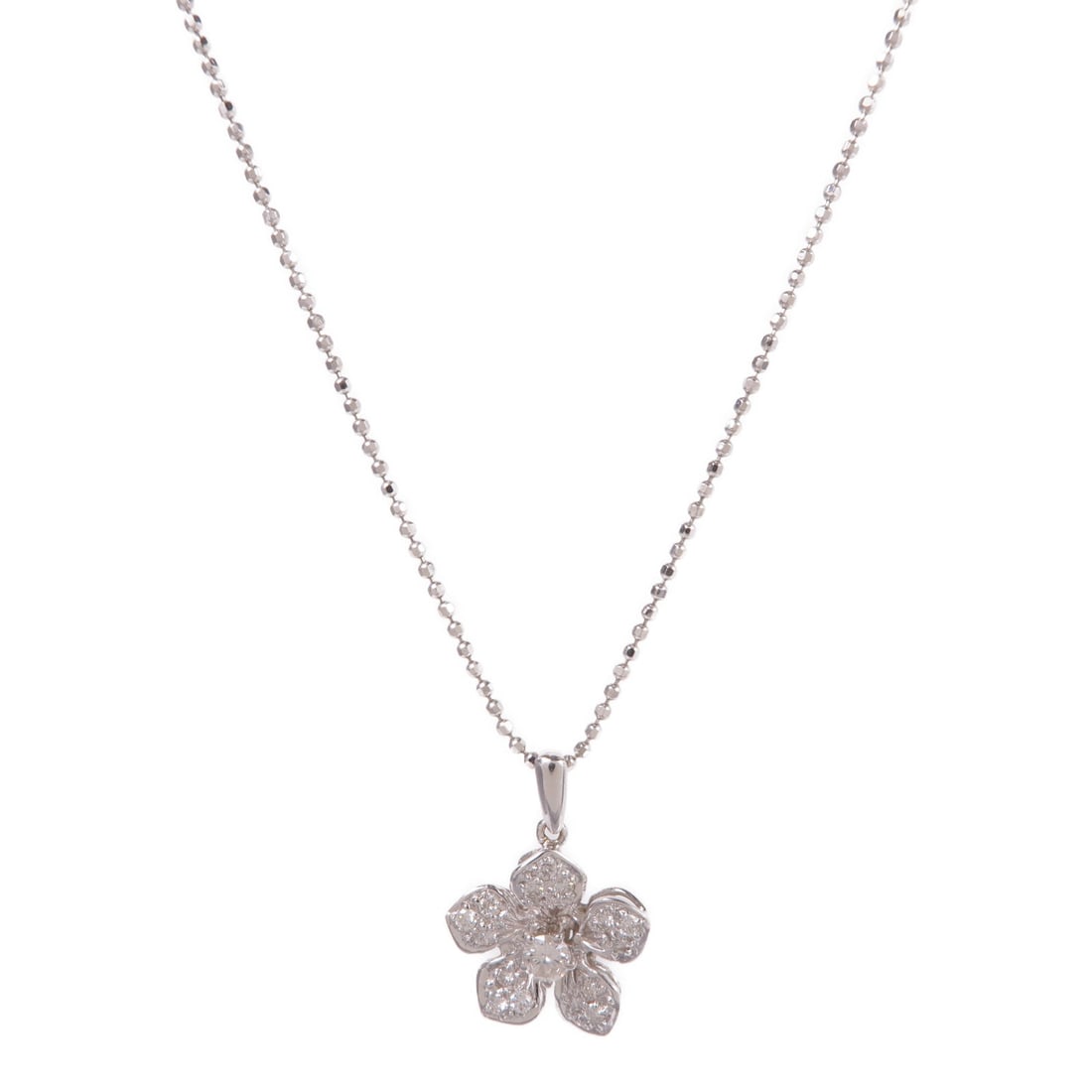 Diamond Necklace 18K White Gold: Diamond necklace in 18K white gold.