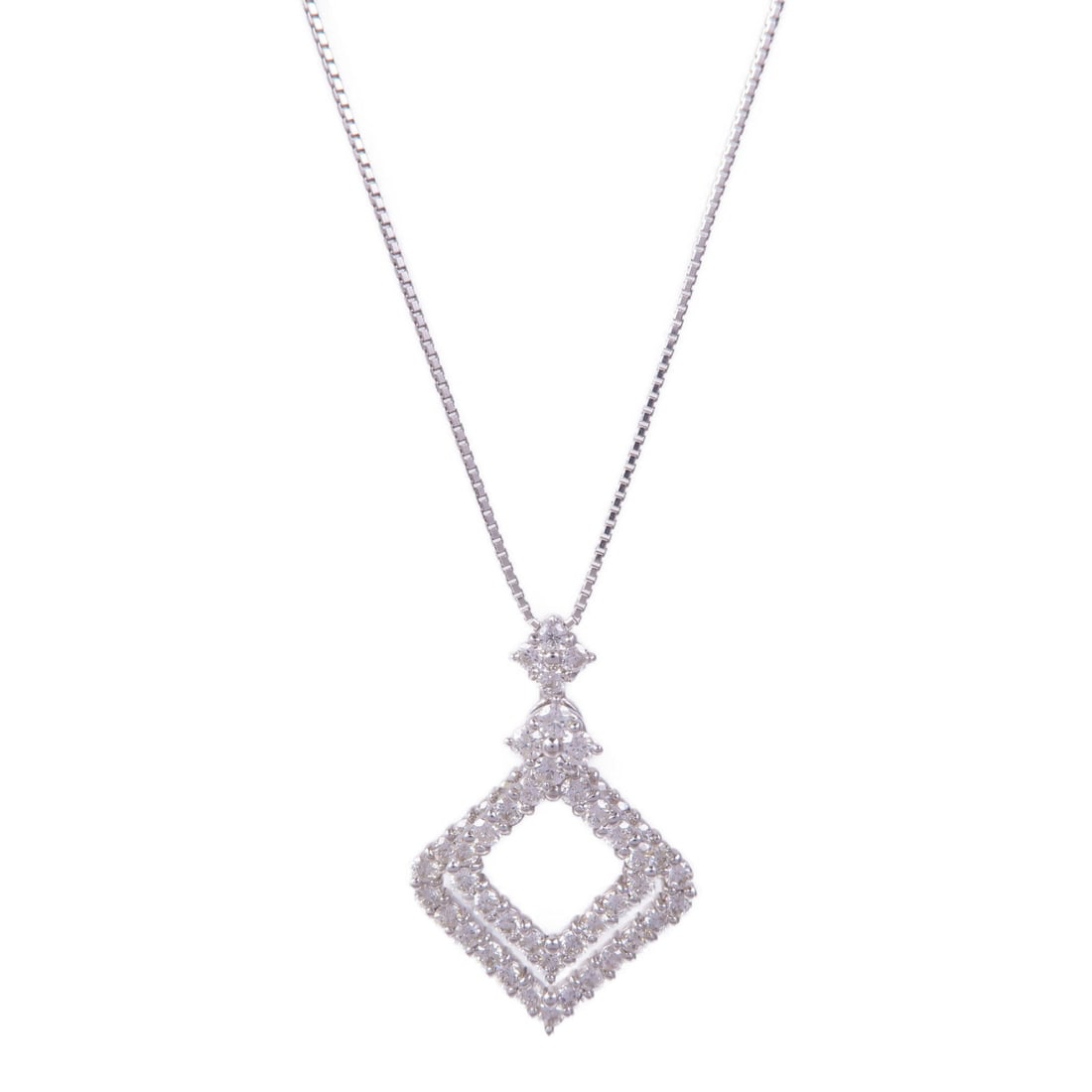 Diamond Necklace 18K White Gold: Diamond necklace in 18K white gold.