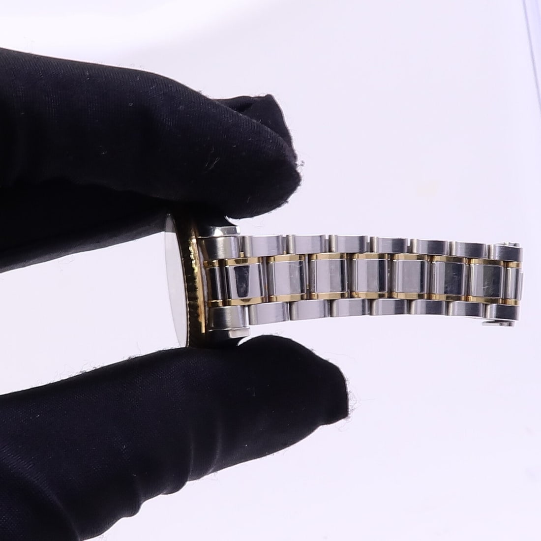 Ebel Tarawa Diamond MOP Watch - 12
