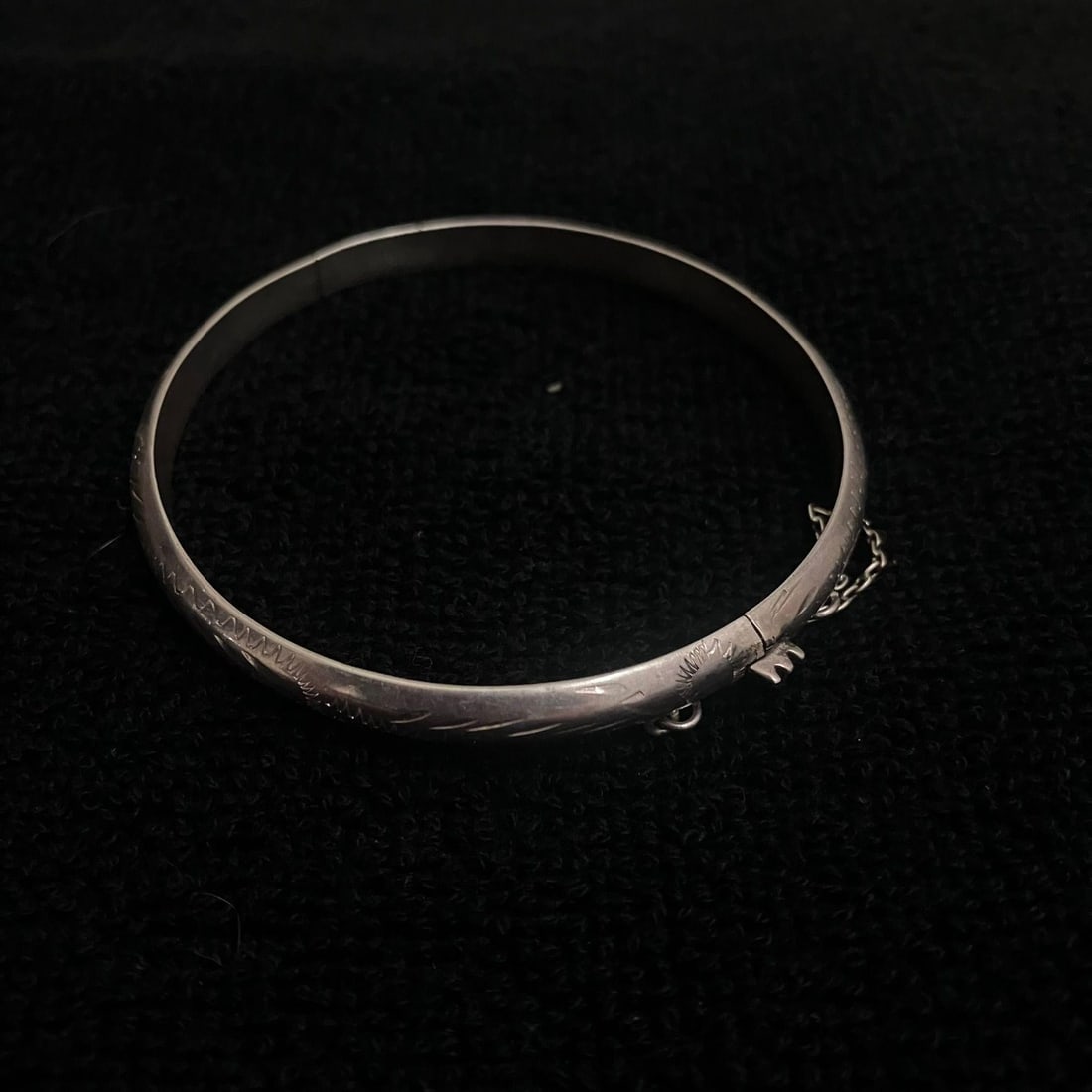 Sterling Silver Bracelet - 7.2 grams: Sterling Silver Bracelet - 7.2 grams