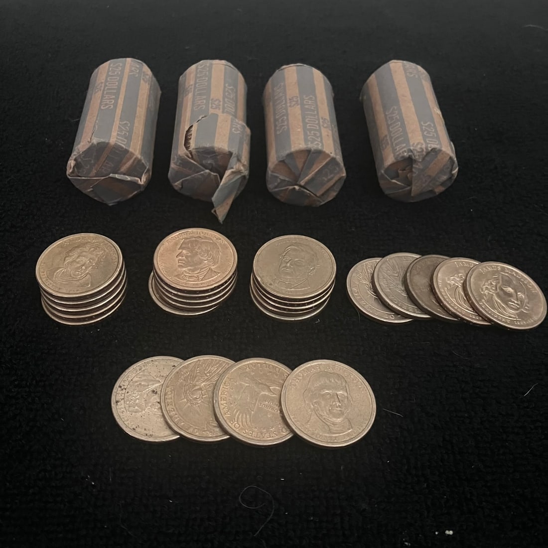 124 - U.S. $1 Dollar Coins - 2