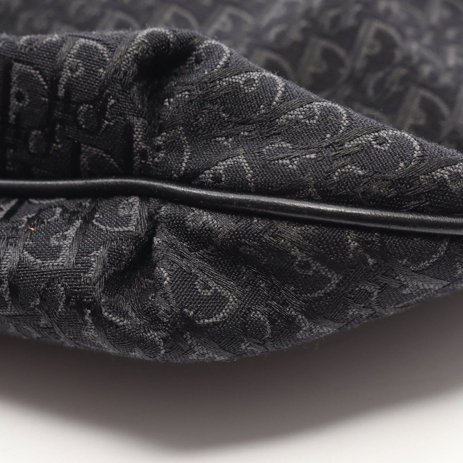 Dior Oblique Hobo Black - 6
