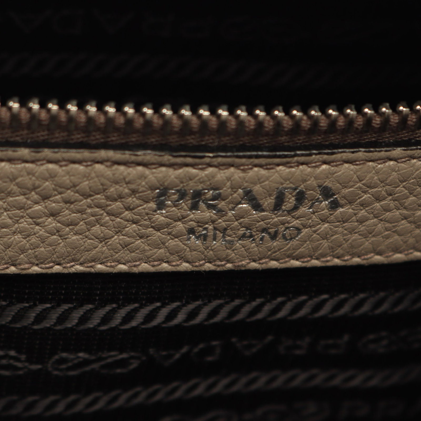 Prada Vitello Phenix Tote Gray Beige - 4