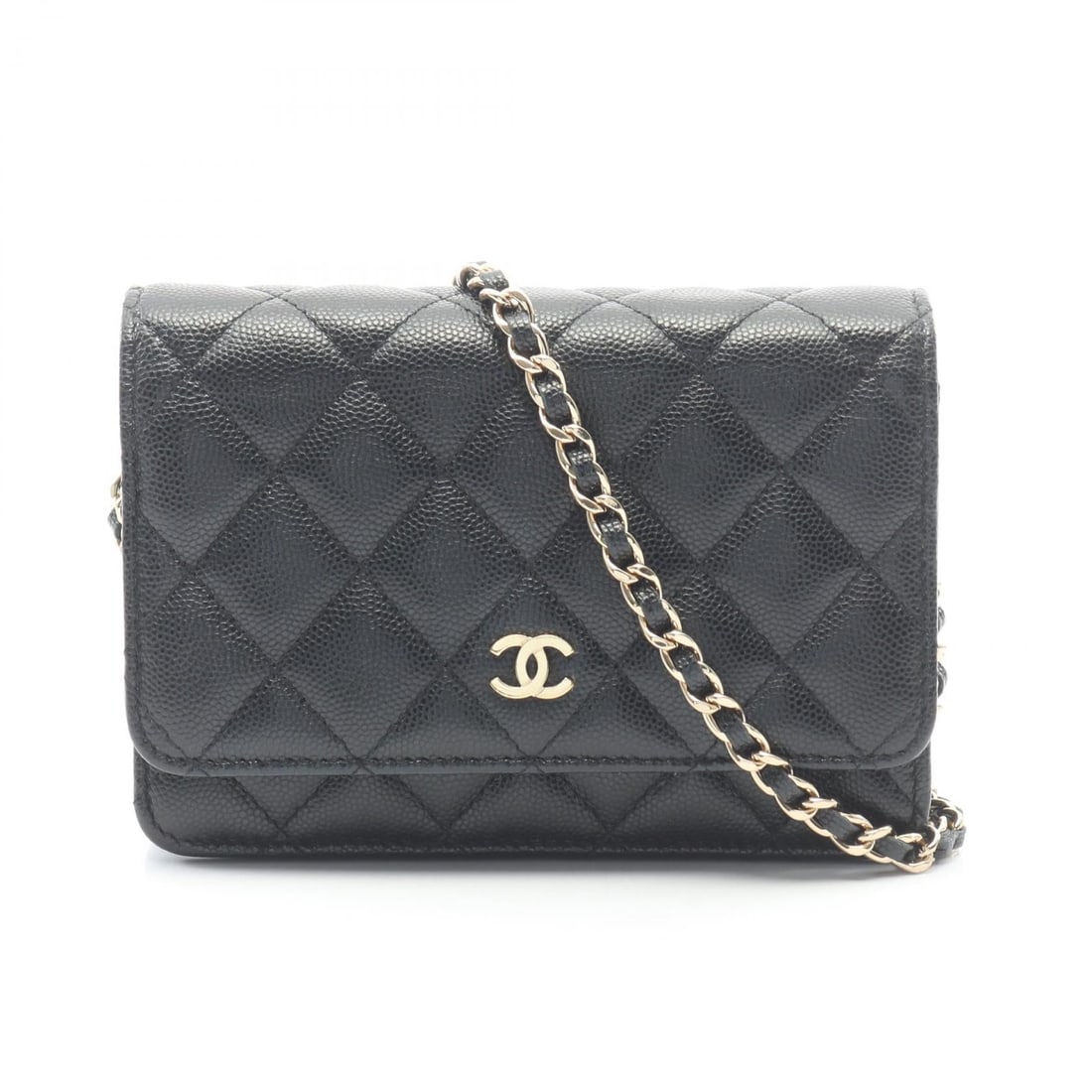 Chanel Mini Chain Wallet Caviar Black: Black mini chain wallet in caviar skin with gold hardware, model AP1649. Accessories: guarantee card, serial seal. Serial: 307*****. Size: H11 x W15 x D3 cm; strap 127 cm.