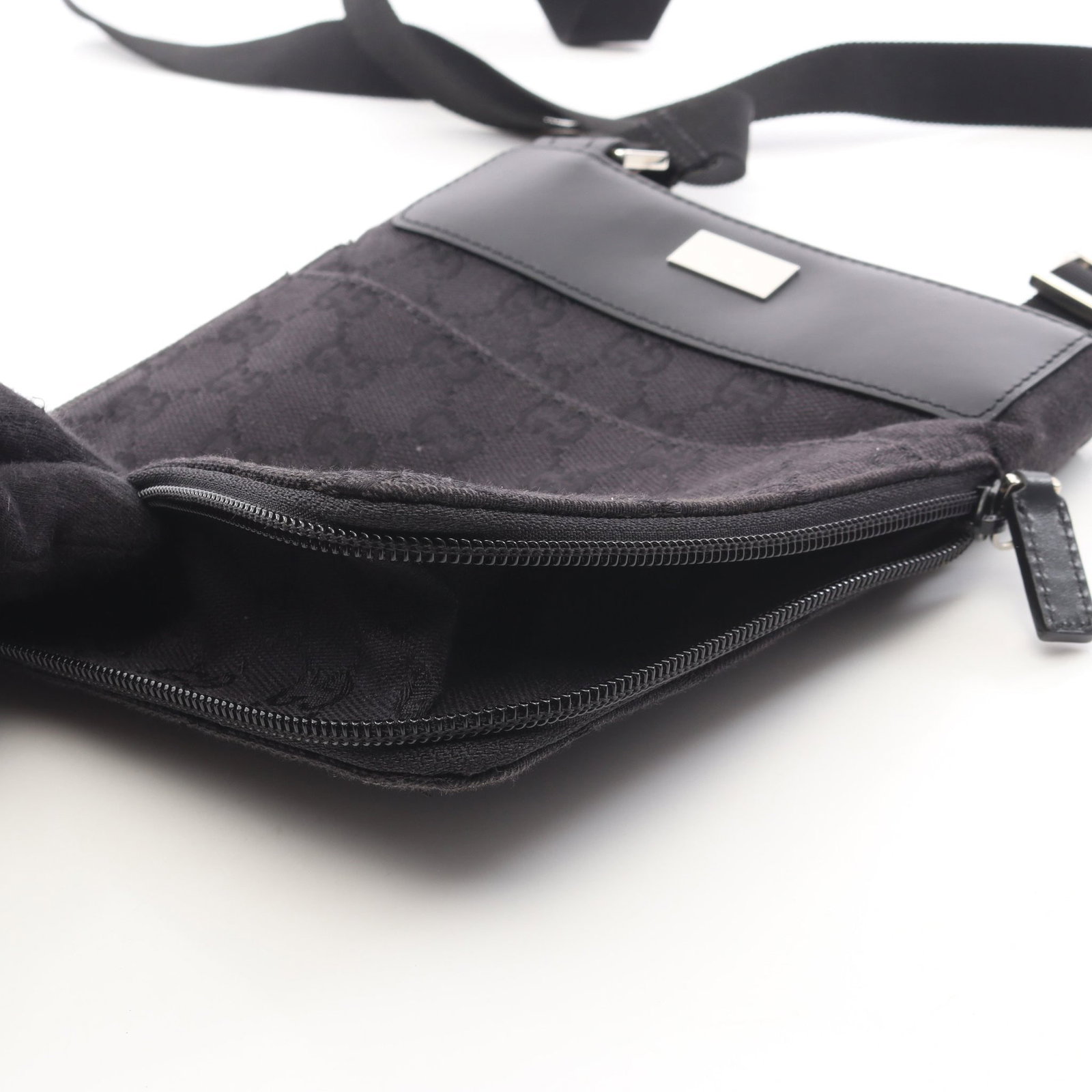 Gucci GG Canvas Shoulder Black - 7