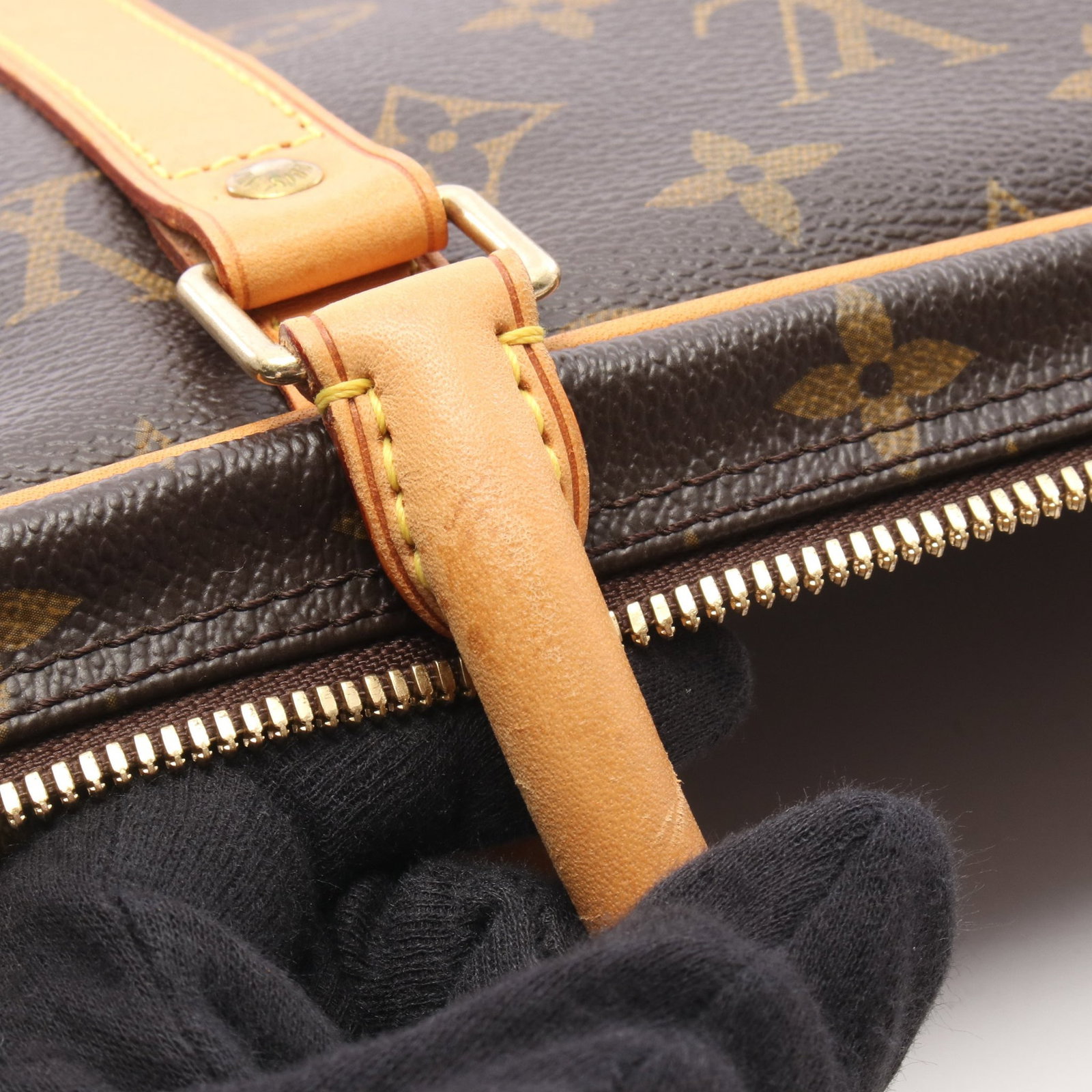 Louis Vuitton Porte Documents Voyage - 12