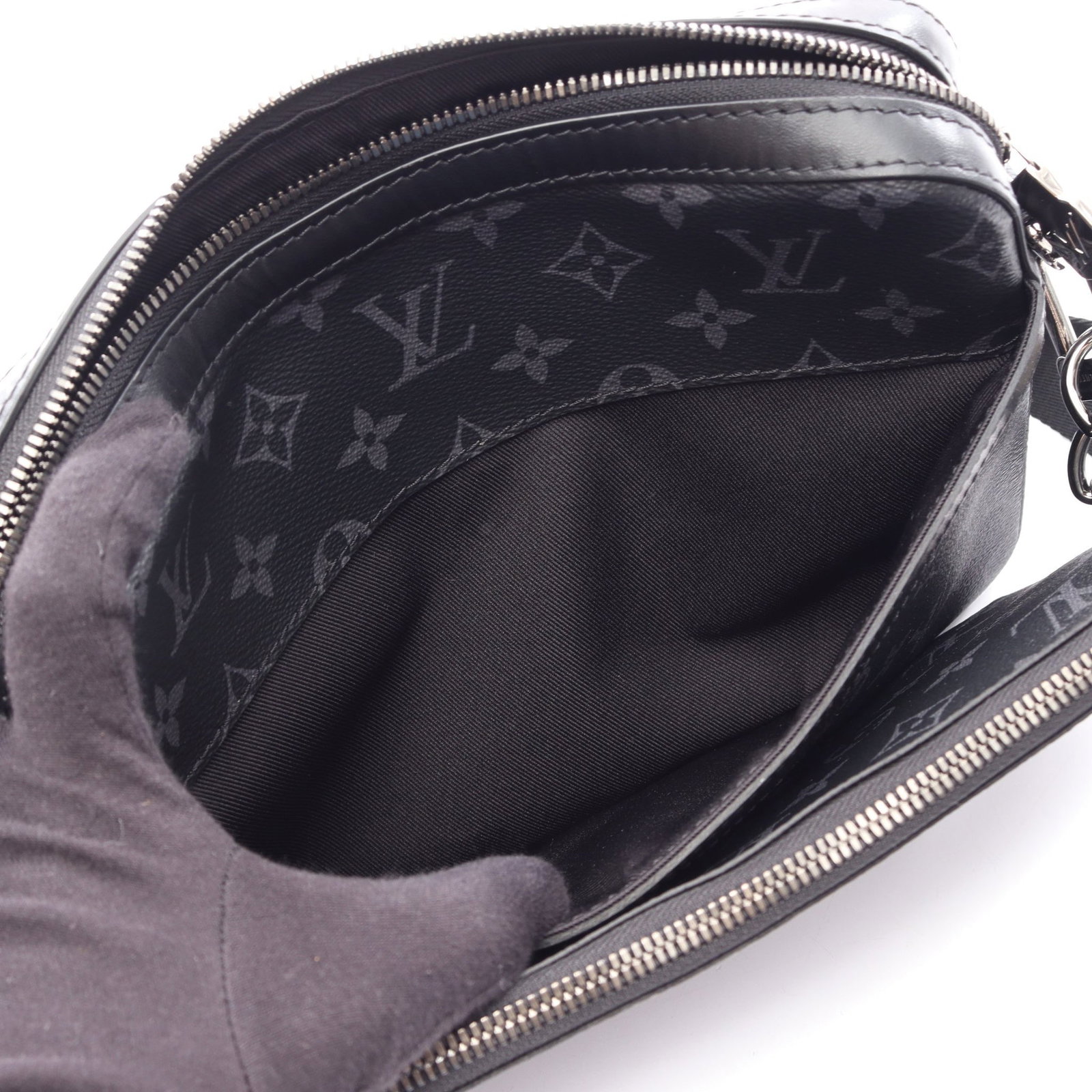 Louis Vuitton Trio Messenger Eclipse - 5