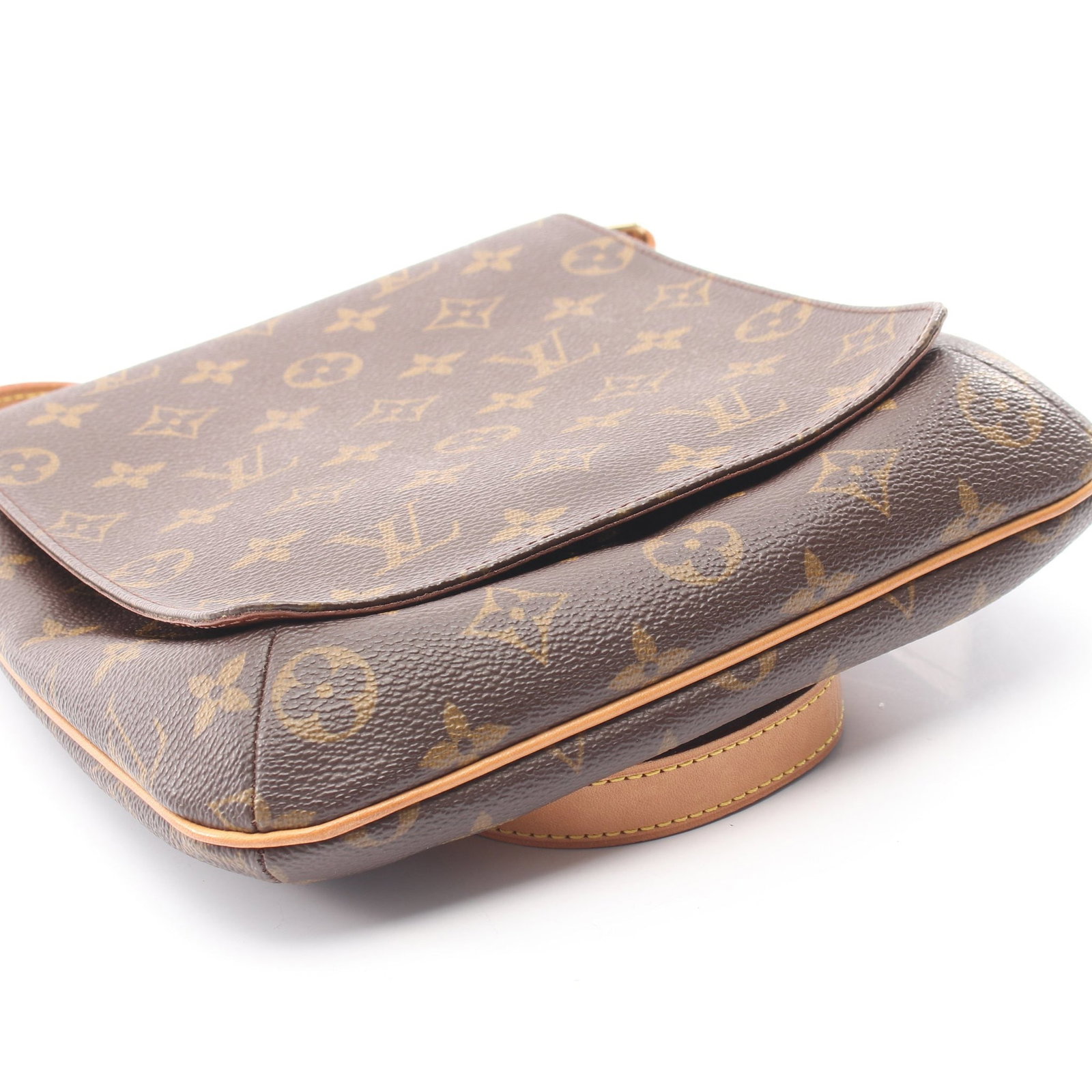 Louis Vuitton Musette Salsa Short Monogram - 7