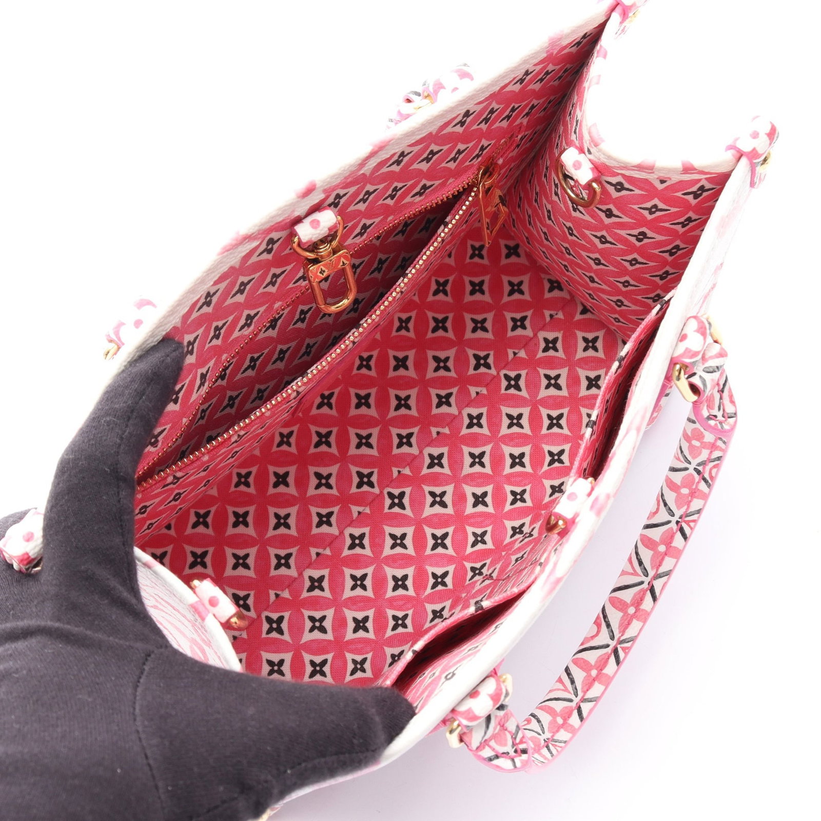 Louis Vuitton OnTheGo PM LV Pool - 3