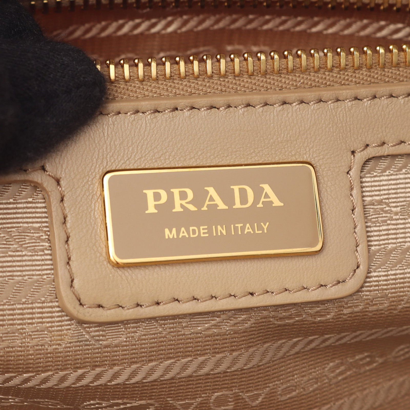 Prada Re-Edition 1978 Beige Pink - 4