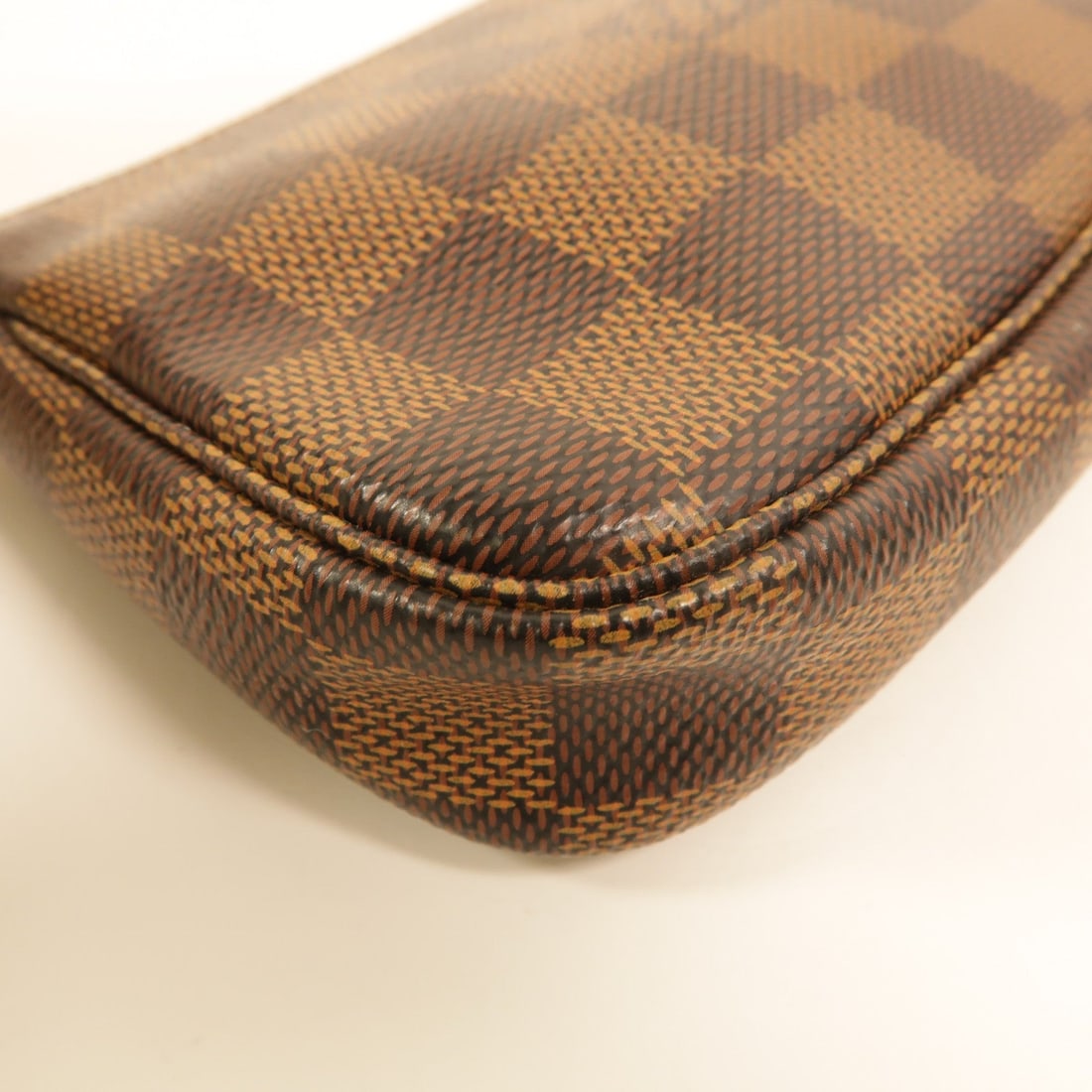 Louis Vuitton Mini Pochette Damier - 14