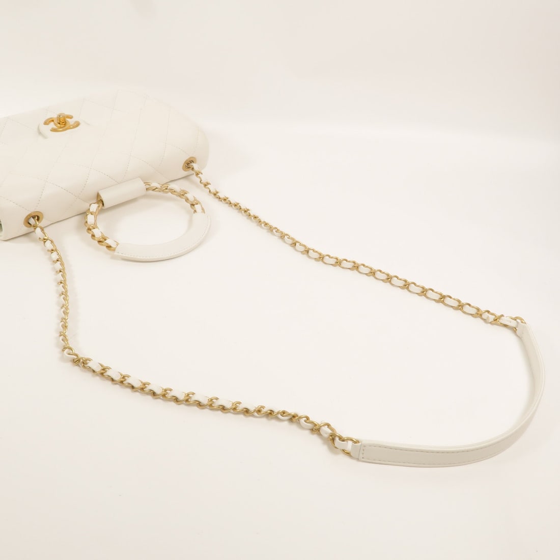 Chanel In The Loop Medium White - 8