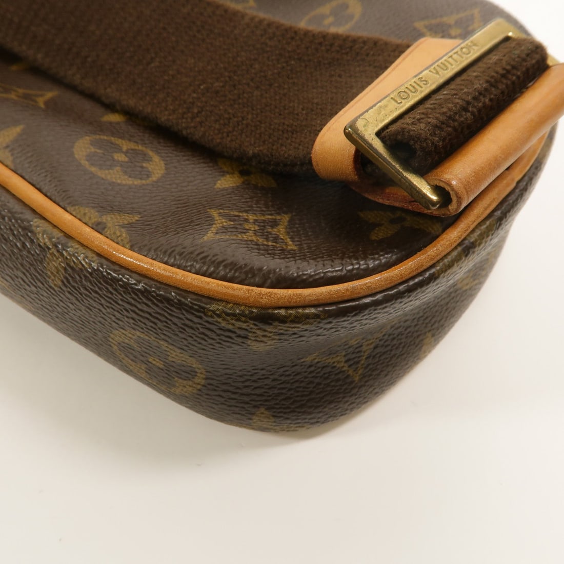 Louis Vuitton Pochette Gange Monogram - 13