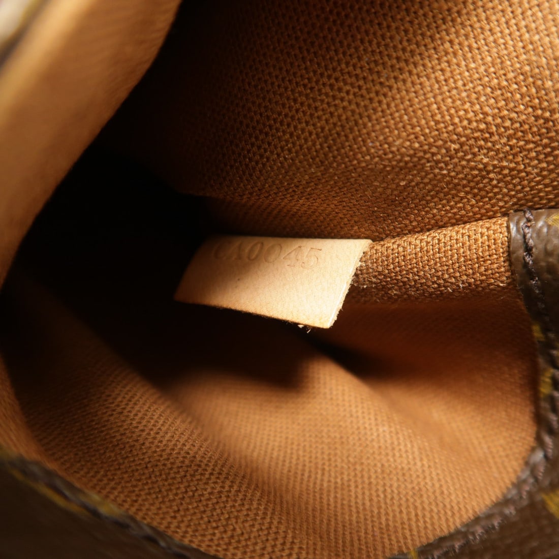 Louis Vuitton Pochette Gange Monogram - 7