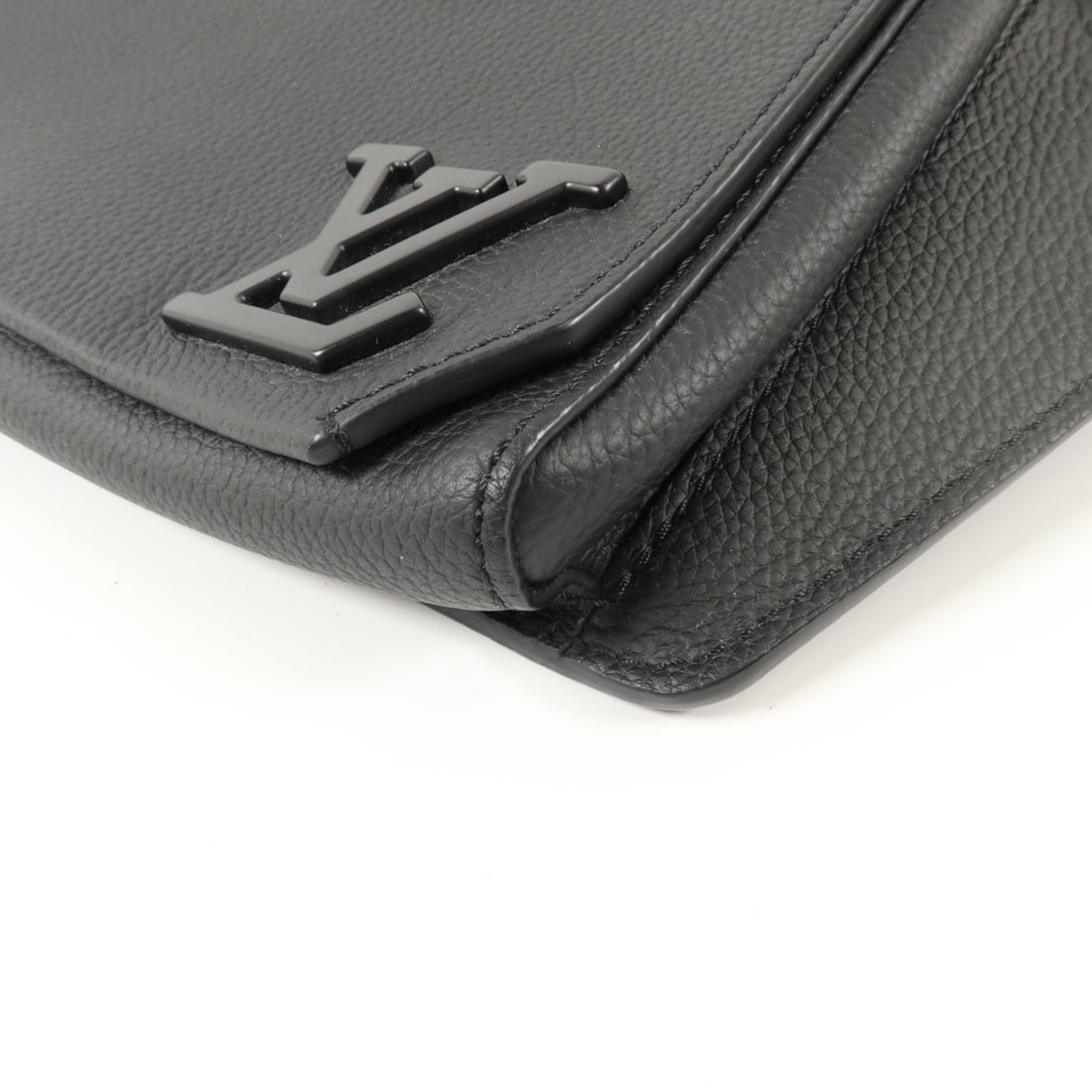 Louis Vuitton Takeoff Sling Black - 12