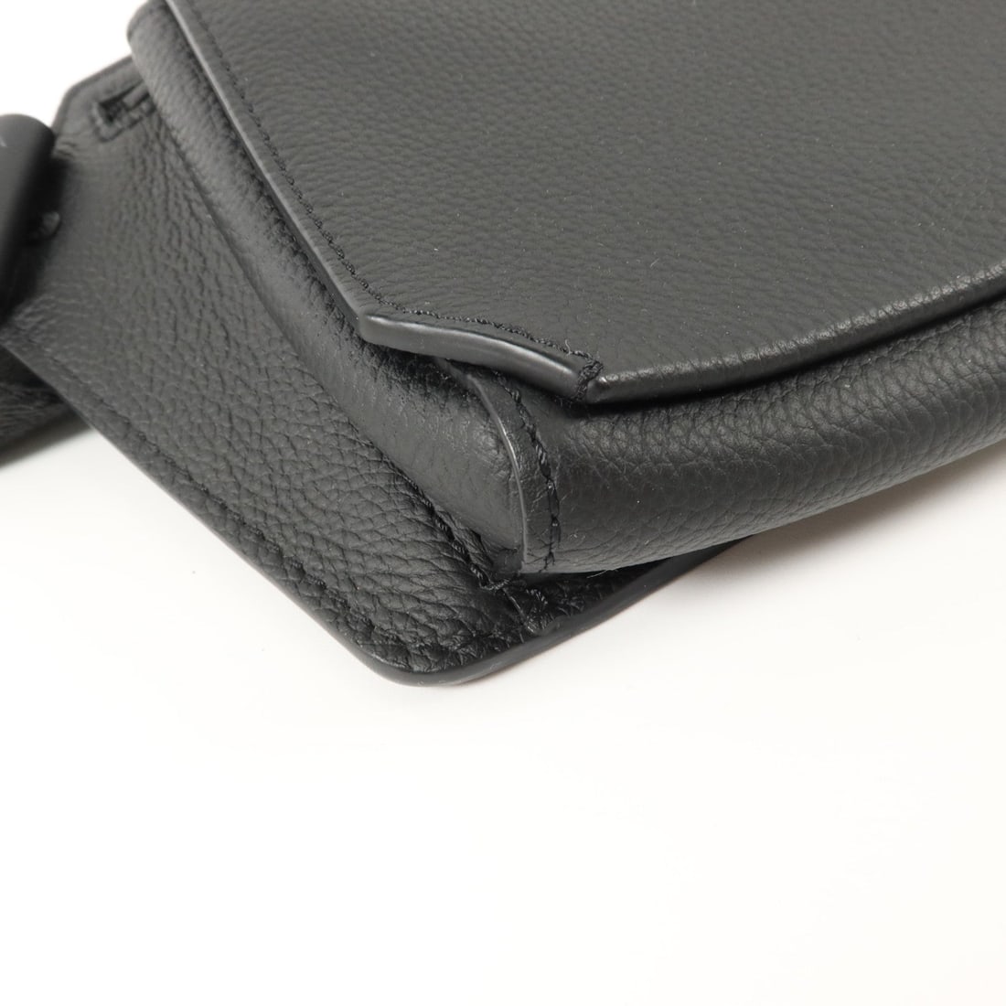 Louis Vuitton Takeoff Sling Black - 13