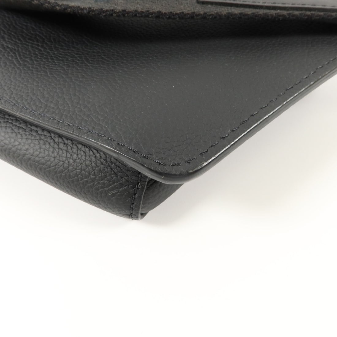 Louis Vuitton Takeoff Sling Black - 14