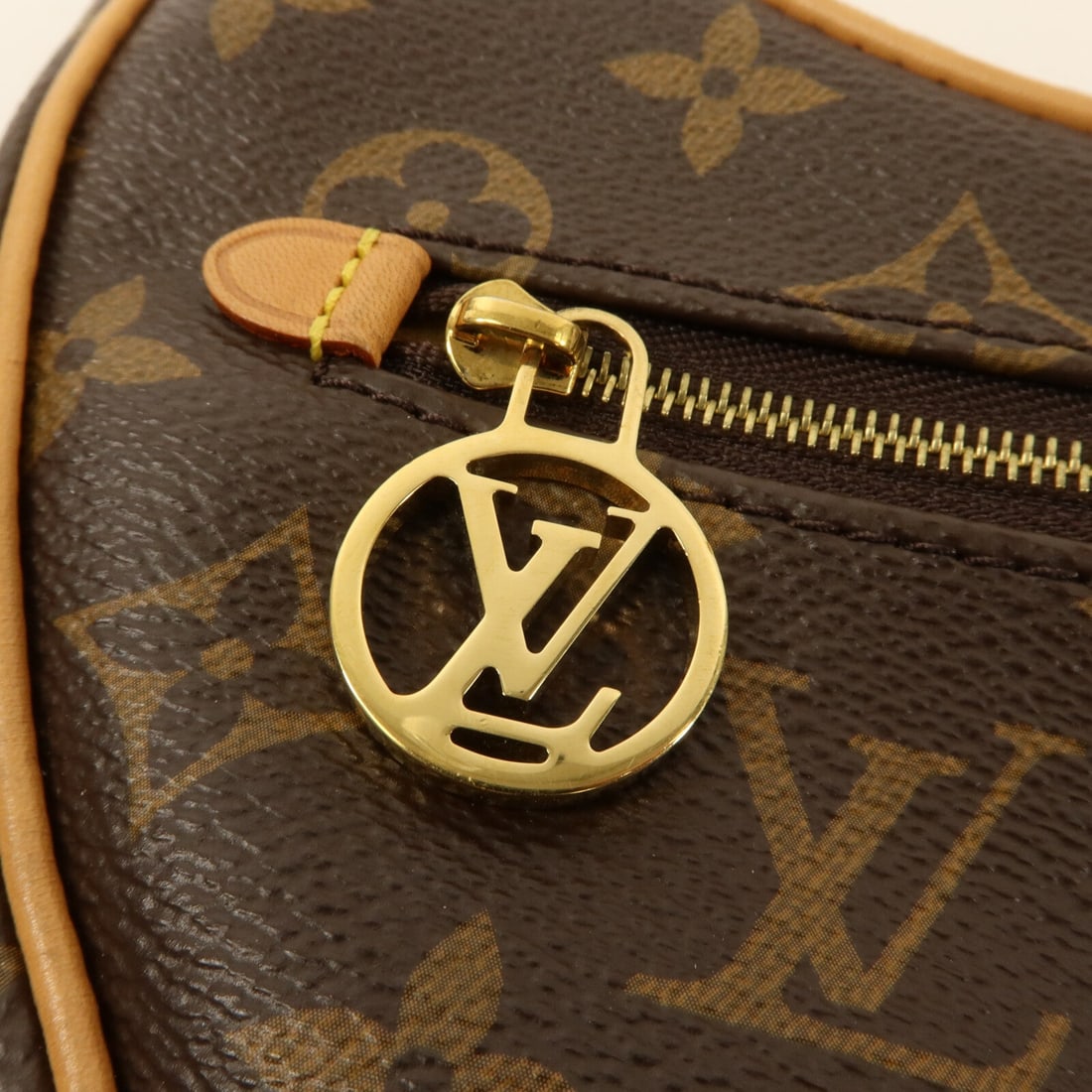 Louis Vuitton Loop 2-Way Monogram - 7